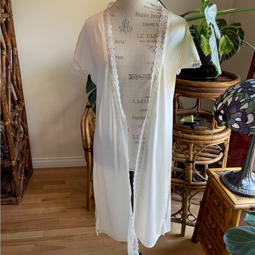 Vintage Ivory Eggshell Off-White Robe with Lace Coverlet Lingerie Sz XS …